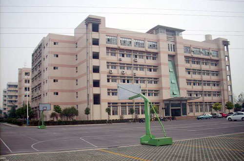 武漢市體育運(yùn)動(dòng)學(xué)校