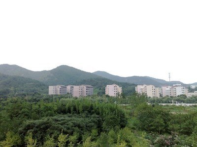 襄樊市第二高級(jí)技工學(xué)校