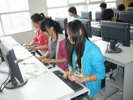潛江市職業(yè)教育中心