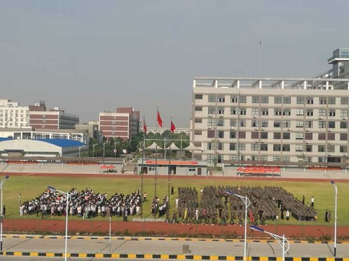 黃石市俊賢技工學(xué)校