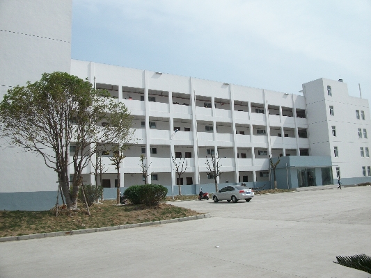 荊門市現(xiàn)代學(xué)校
