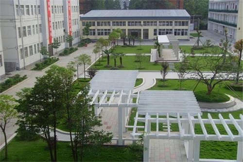 襄樊市工業(yè)學校