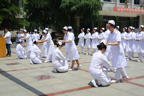 湖北三峽職業(yè)技術(shù)學(xué)院中專部招生簡章