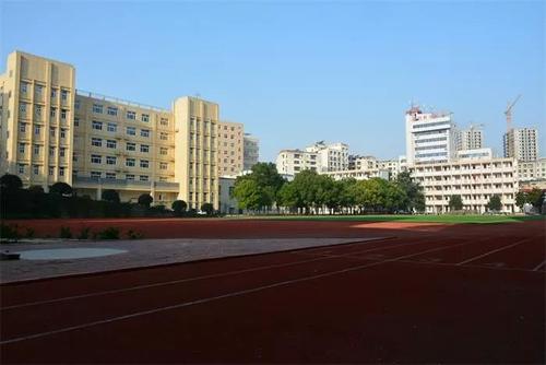 鄖陽科技學校.jpg
