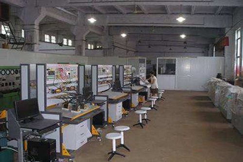 機械加工專業(yè).jpg