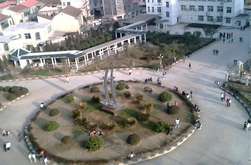 湖北省咸寧衛(wèi)生學(xué)校.jpg