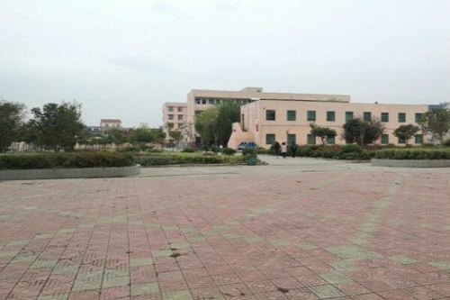老河口市技工學校2.jpg