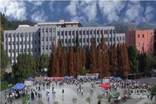 黃石市第二工業(yè)技工學校.jpg