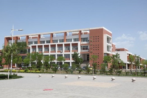 武漢市黃陂衛(wèi)生學校.jpg