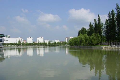 湖北工程學(xué)院新技術(shù)學(xué)院.jpg