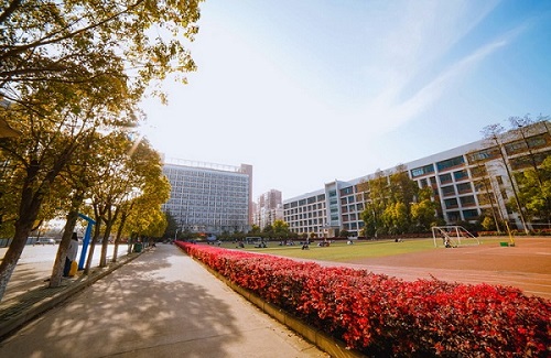 湖北工業(yè)大學(xué)工程技術(shù)學(xué)院.jpg