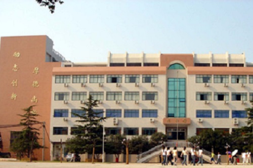 湖北輕工職業(yè)技術學院.jpg