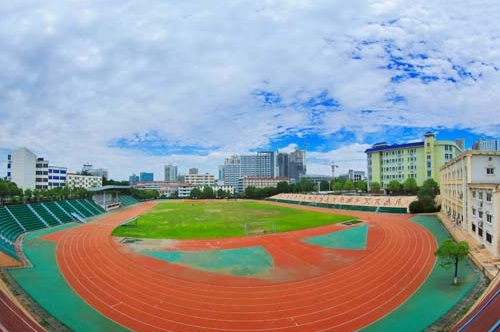 湖北醫(yī)藥學院.jpg