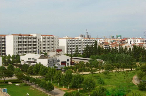 湖北職業(yè)技術(shù)學院.jpg