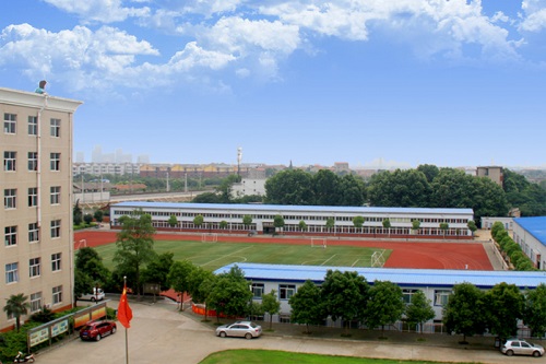 湖北生物科技職業(yè)學(xué)院.jpg