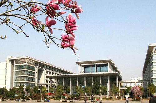 湖北科技職業(yè)學(xué)院.jpg