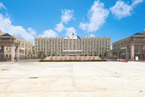 武漢鐵路橋梁學校.jpg