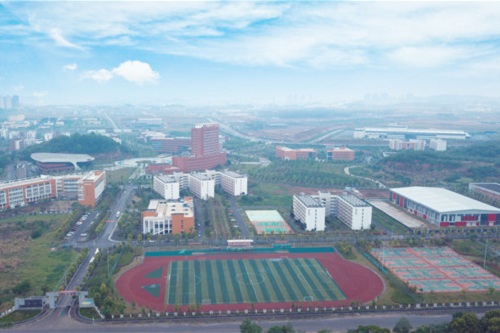 宜昌市三峽中等專業(yè)學(xué)校.jpg