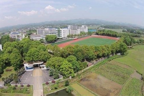荊州技師學(xué)院.jpg