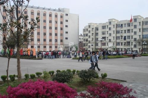荊州市荊州職業(yè)教育中心.jpg