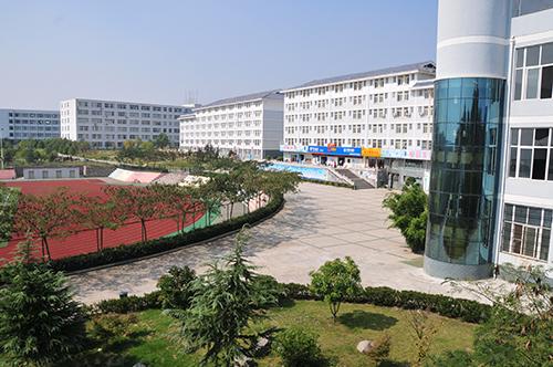 隨州市高級(jí)技工學(xué)校.jpg