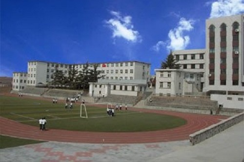 團風理工中等專業(yè)學校.jpg
