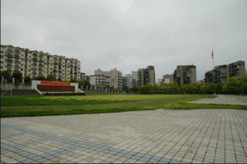 英山衛(wèi)東中等專業(yè)學(xué)校.jpg