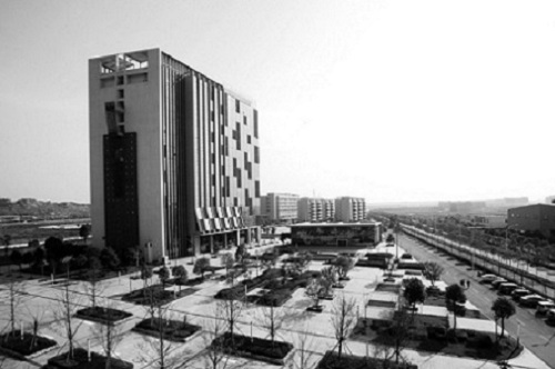 鄂州市商業(yè)職業(yè)學(xué)校.jpg