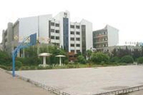 鄂州市經(jīng)貿(mào)學(xué)校.jpg
