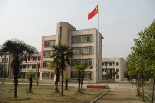 宜昌市葛洲壩旅游學(xué)校.jpg