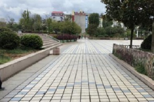 竹溪縣應(yīng)用科技學(xué)校.jpg