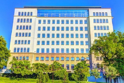 武漢工商職業(yè)學校.jpg