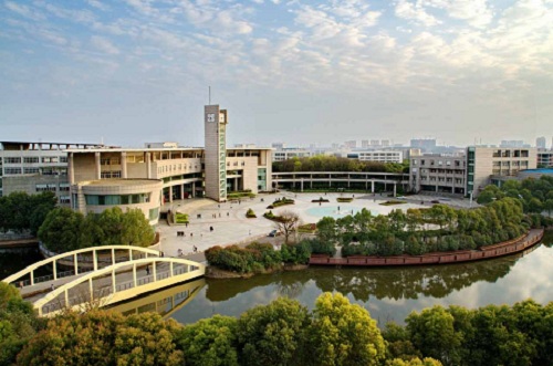 湖北經(jīng)濟(jì)學(xué)院.jpg