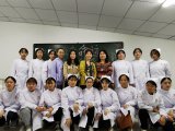 湖北現(xiàn)代科技學校護理專業(yè)部分師生合影
