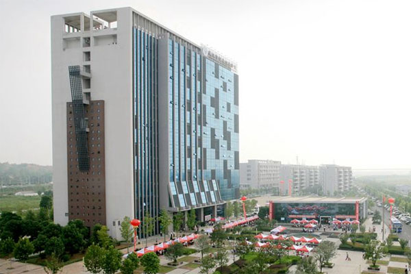 行政樓.jpg