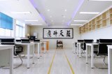 武漢中原通航技工學(xué)校教室環(huán)境