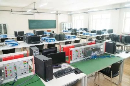 <b>2021年電氣電子類技能高考全日制培訓(xùn)班招生簡(jiǎn)章</b>