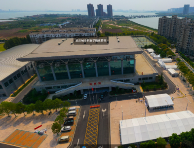 武漢城市職業(yè)學(xué)院全景校園